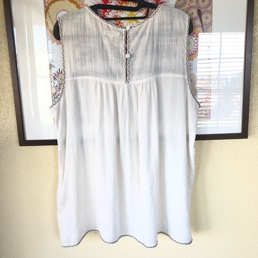 Max Studio White Gauze Cotton Blend Blouse Embroidered XL Sleeveless - Picture 8 of 9